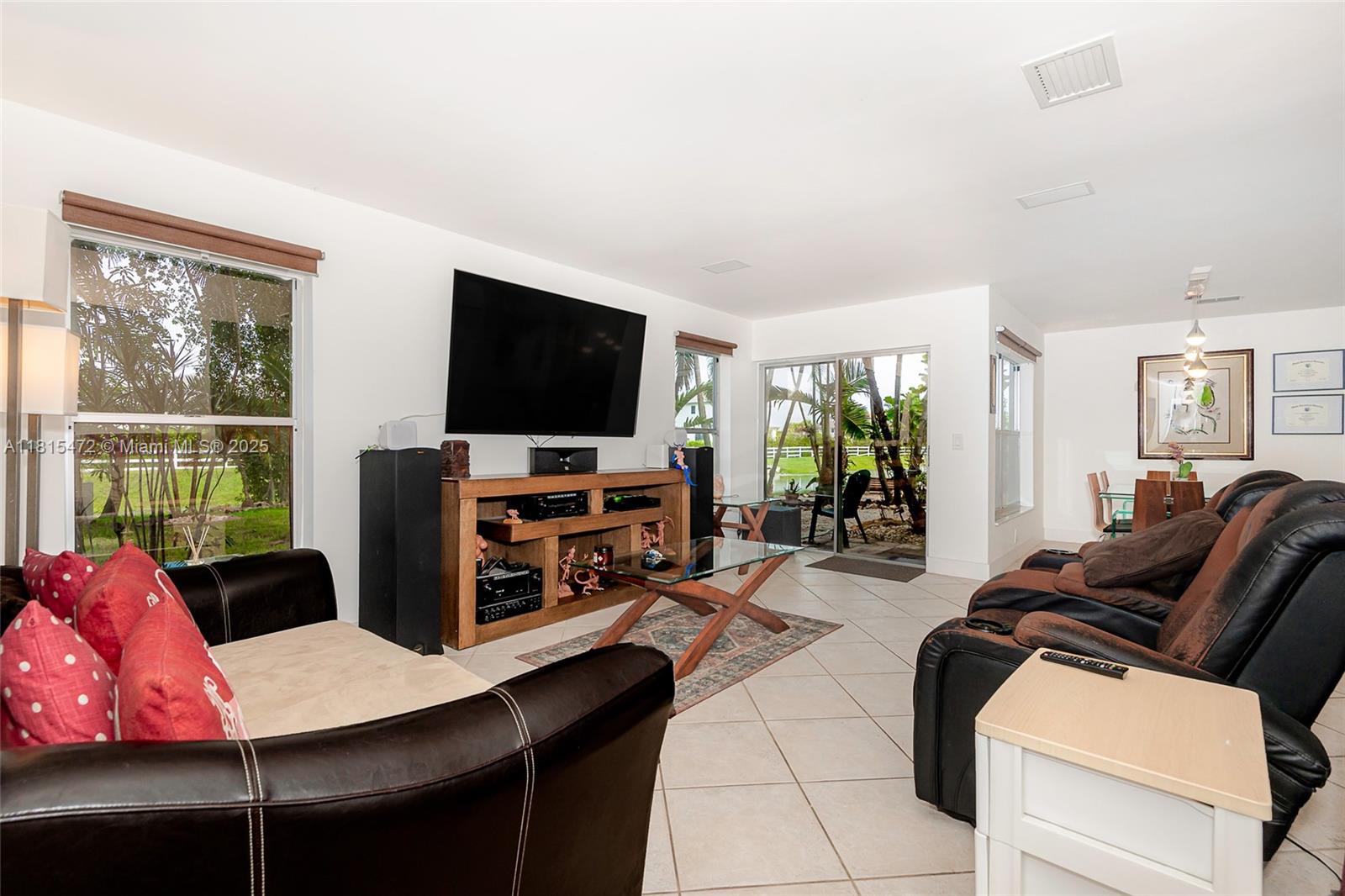 HAWKES BLUFF - Residential