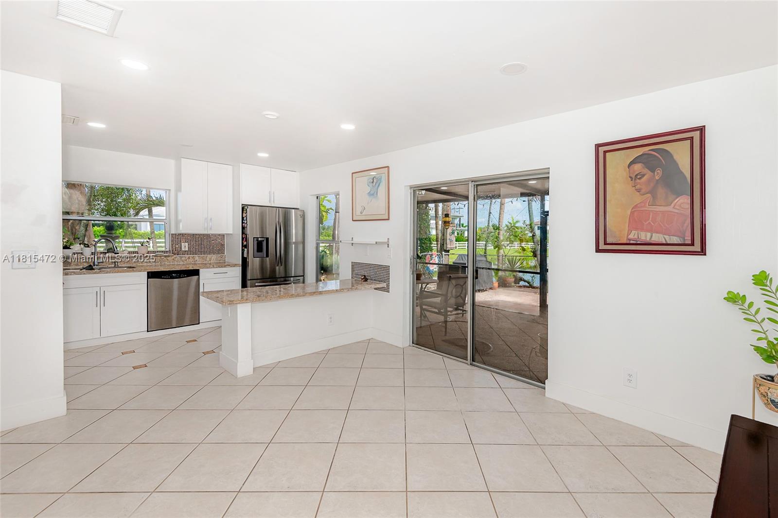 HAWKES BLUFF - Residential