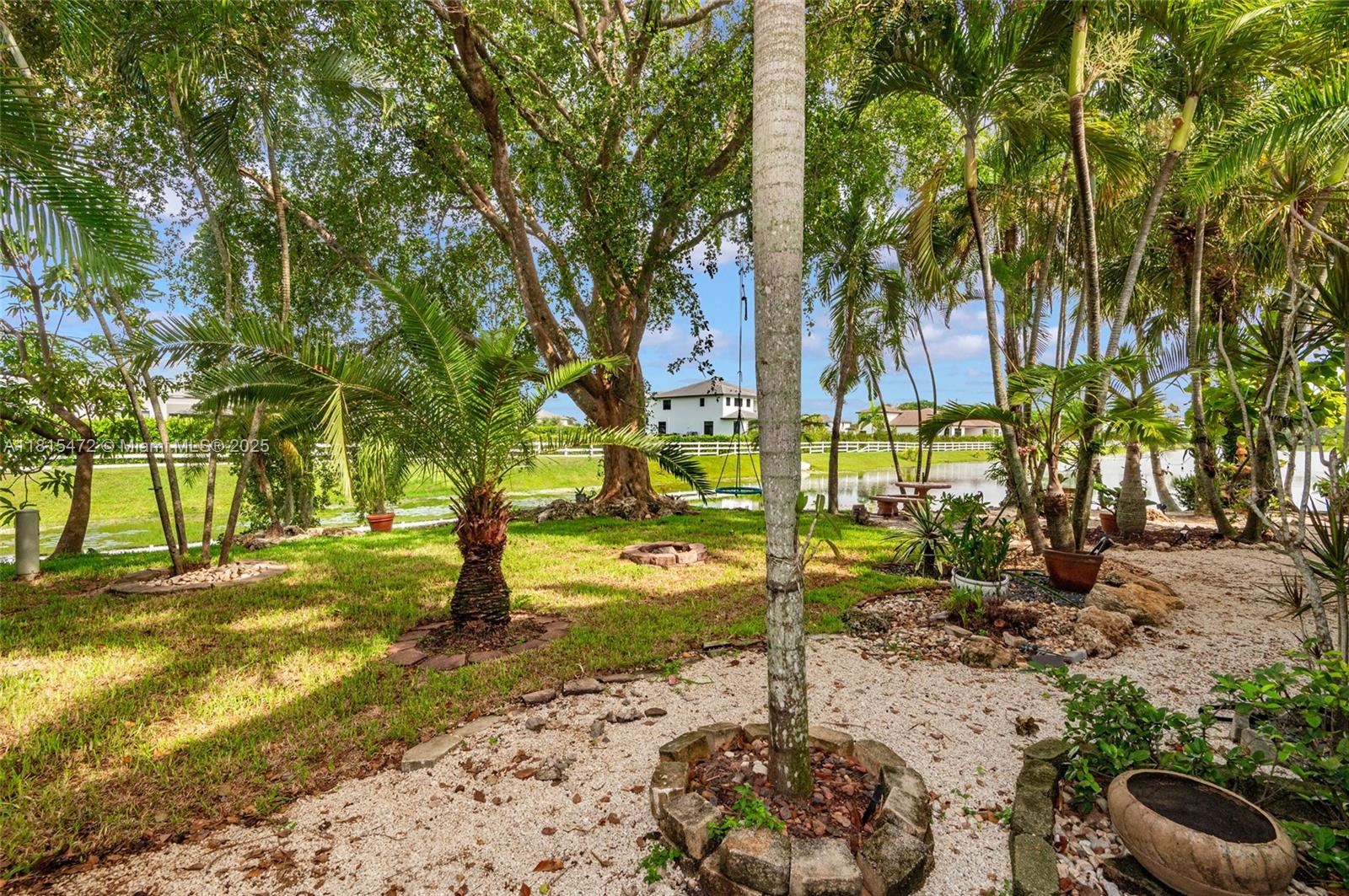 HAWKES BLUFF - Residential