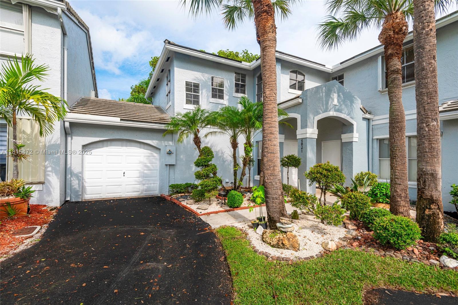 Property for Sale at 4821 Grapevine Way, Davie, Broward County, Florida - Bedrooms: 3 
Bathrooms: 2  - $540,000