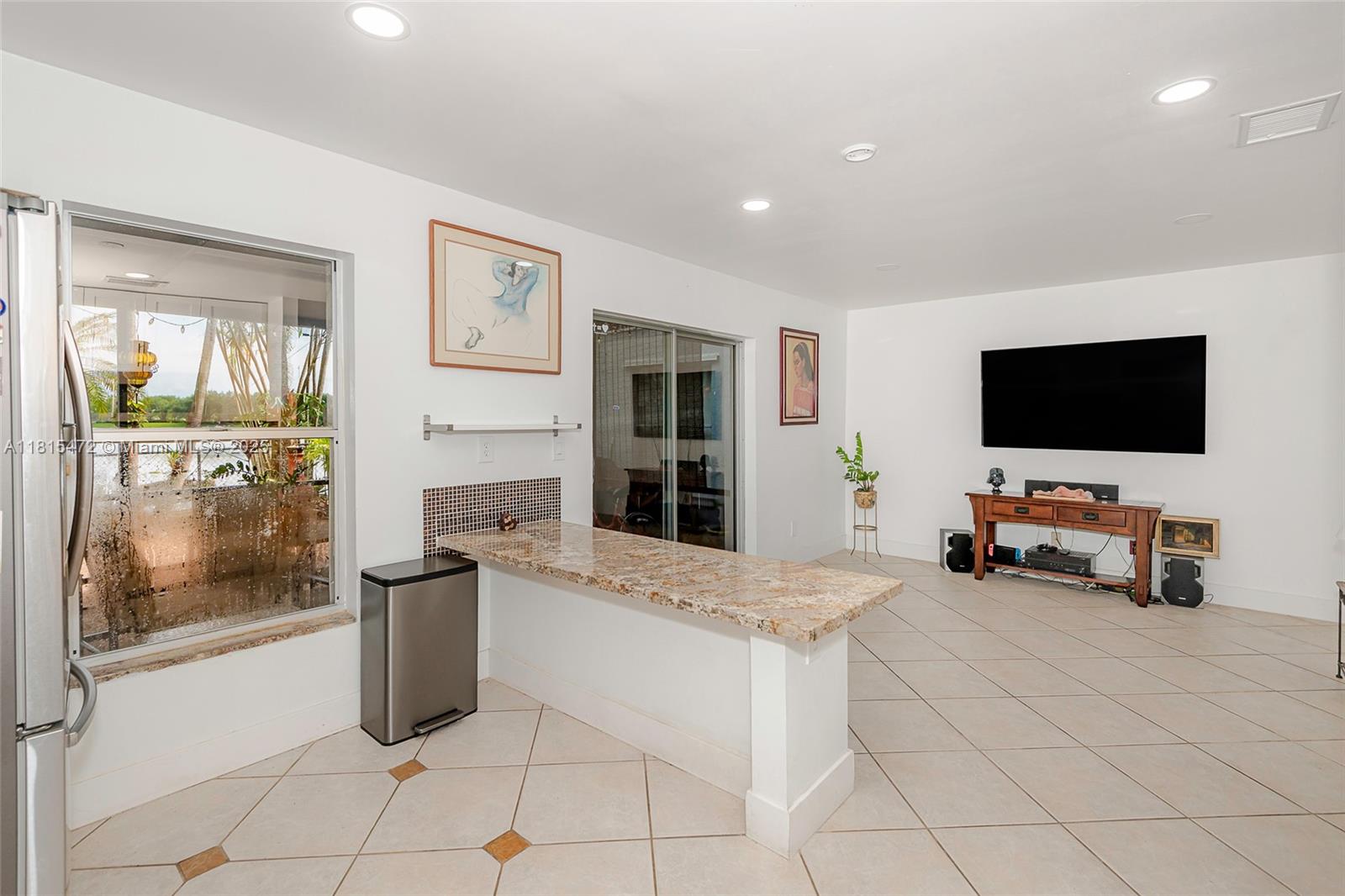 HAWKES BLUFF - Residential