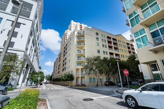 TOSCANO CONDO - Residential