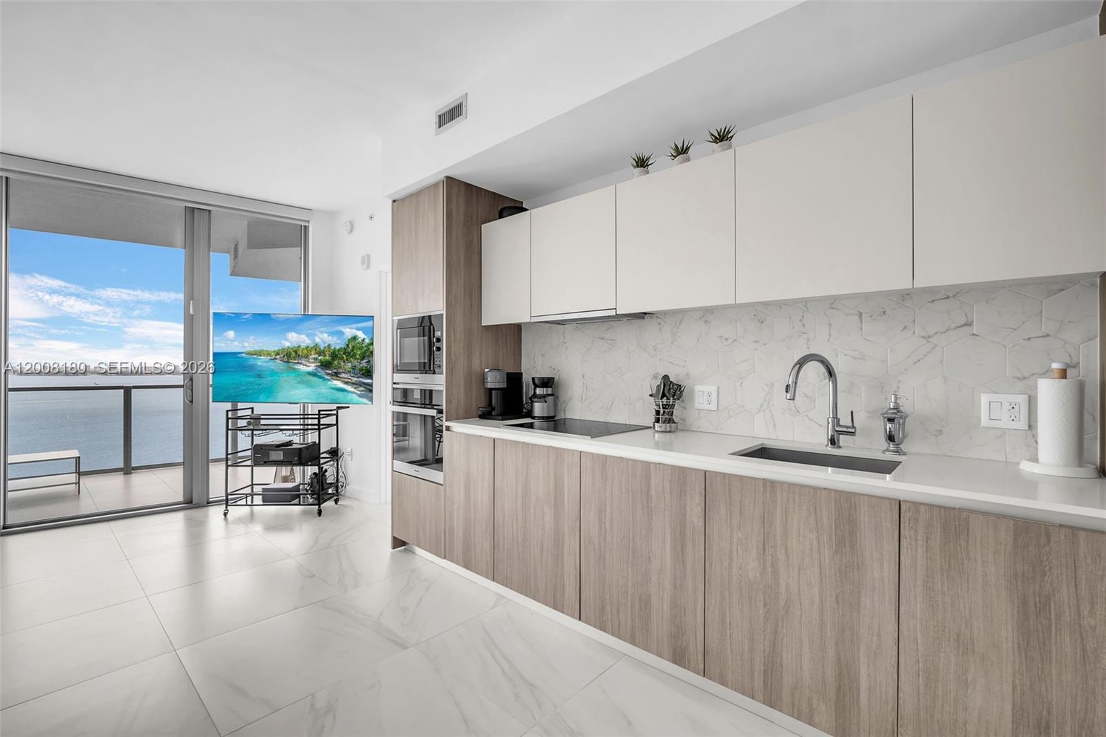 BISCAYNE BEACH CONDO - Residential