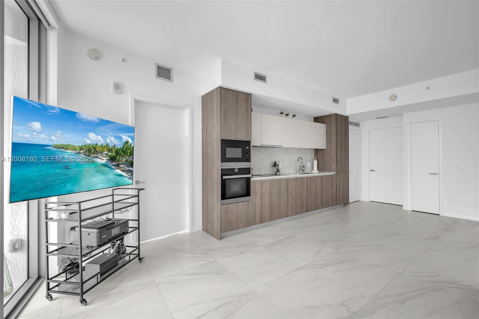 BISCAYNE BEACH CONDO - Residential