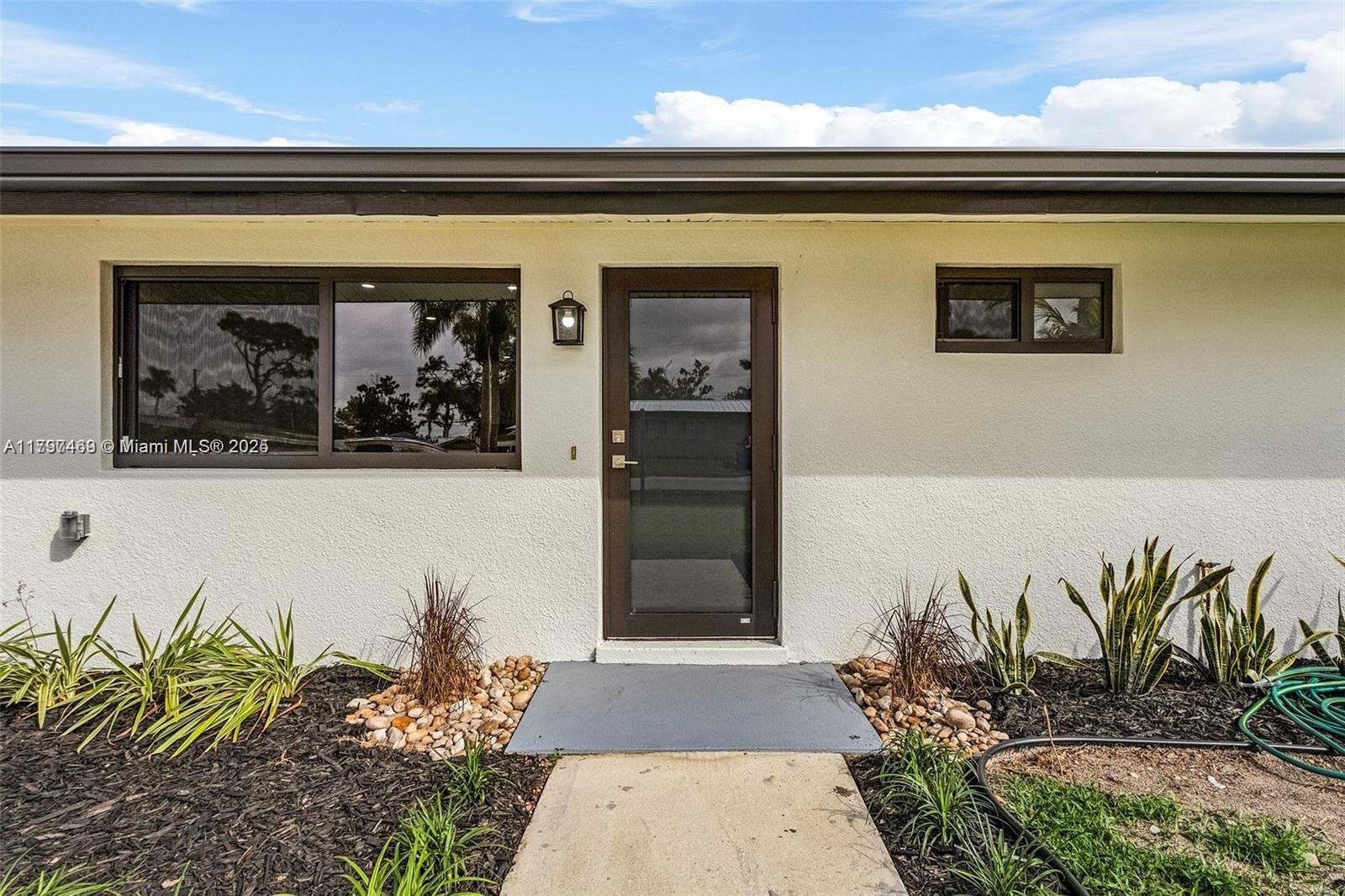 11390 Heidi Lee Lane 0