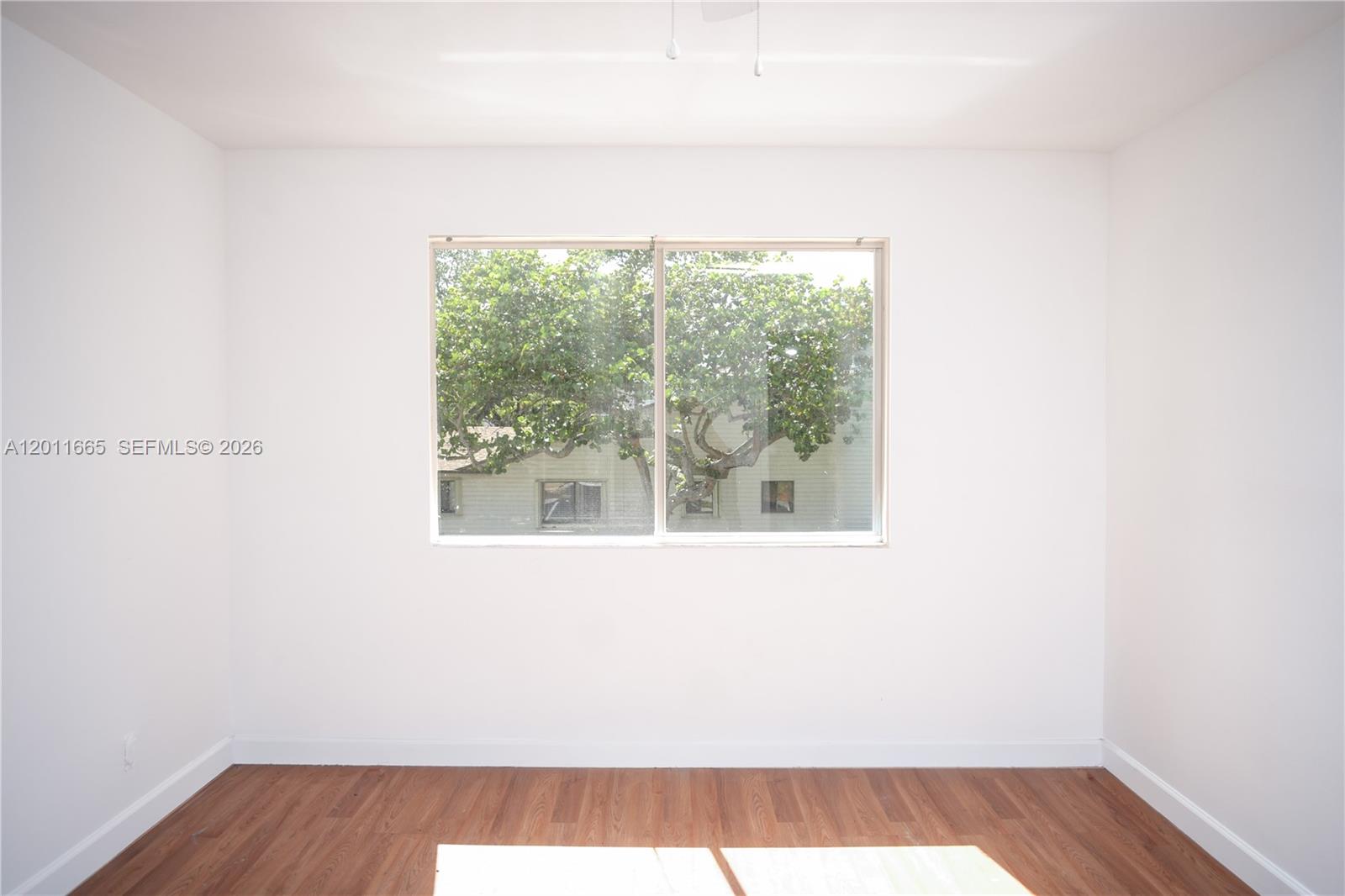NOB HILL AT WELLEBY CONDO - Residential
