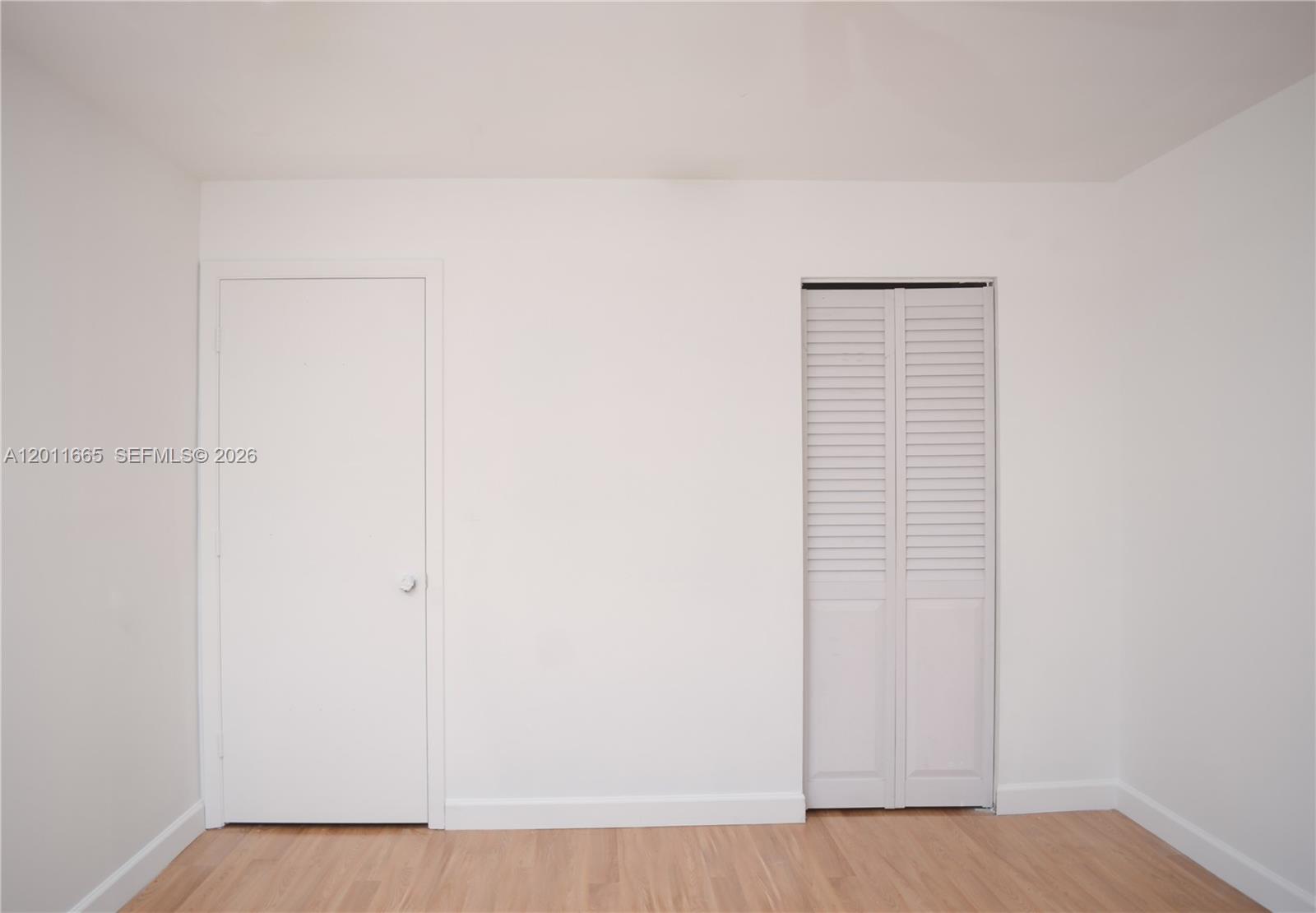 NOB HILL AT WELLEBY CONDO - Residential