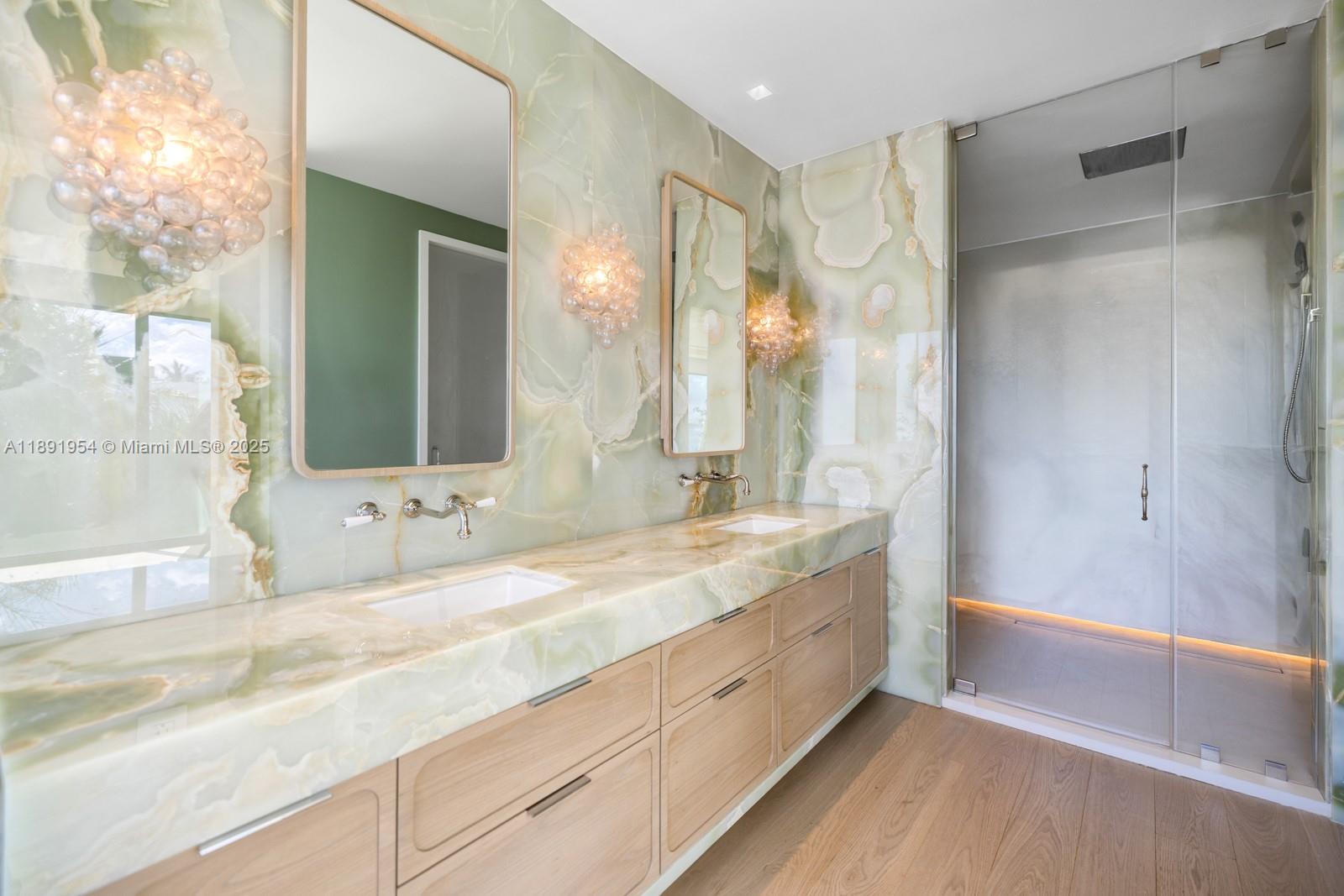 BISCAYNE POINT - Residential