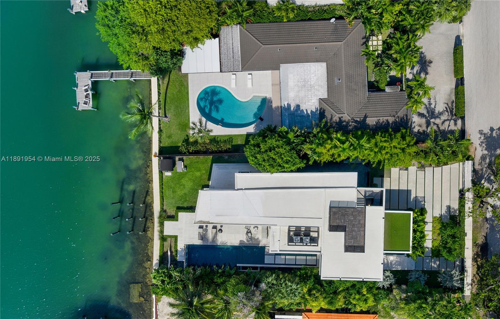 BISCAYNE POINT - Residential