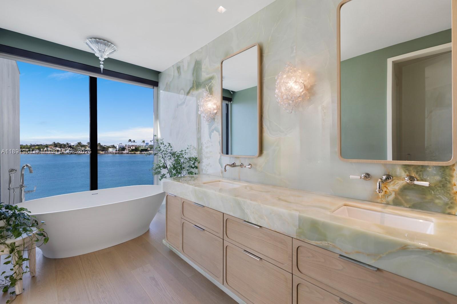 BISCAYNE POINT - Residential