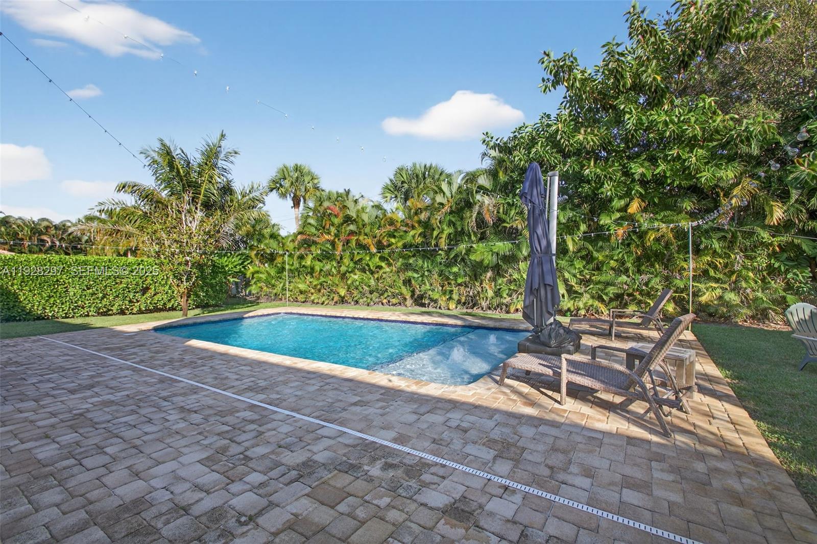 YACHT & COUNTRY CLUB OF S - Residential