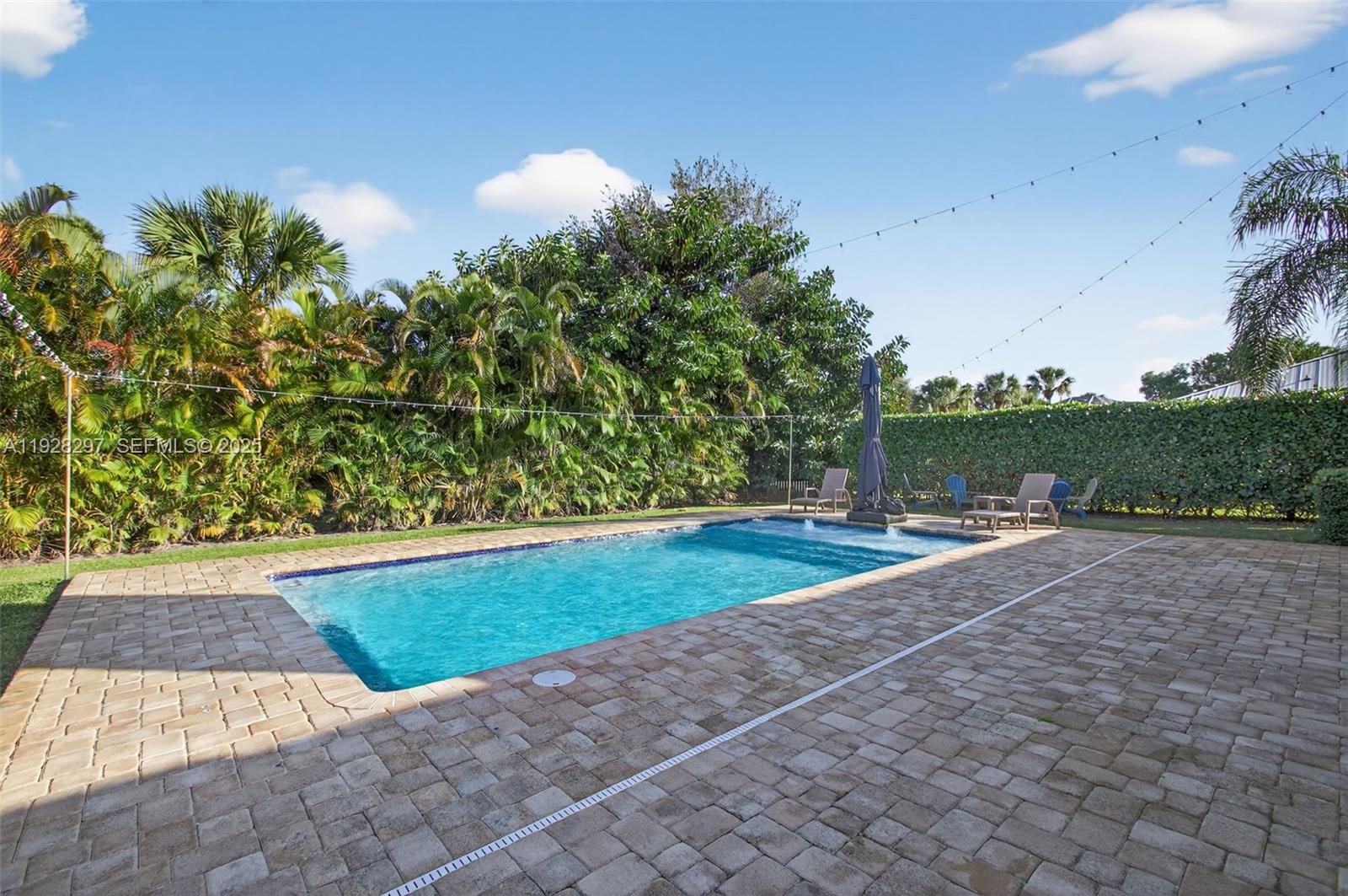 YACHT & COUNTRY CLUB OF S - Residential