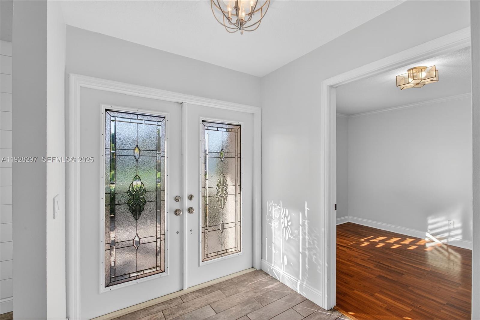 YACHT & COUNTRY CLUB OF S - Residential