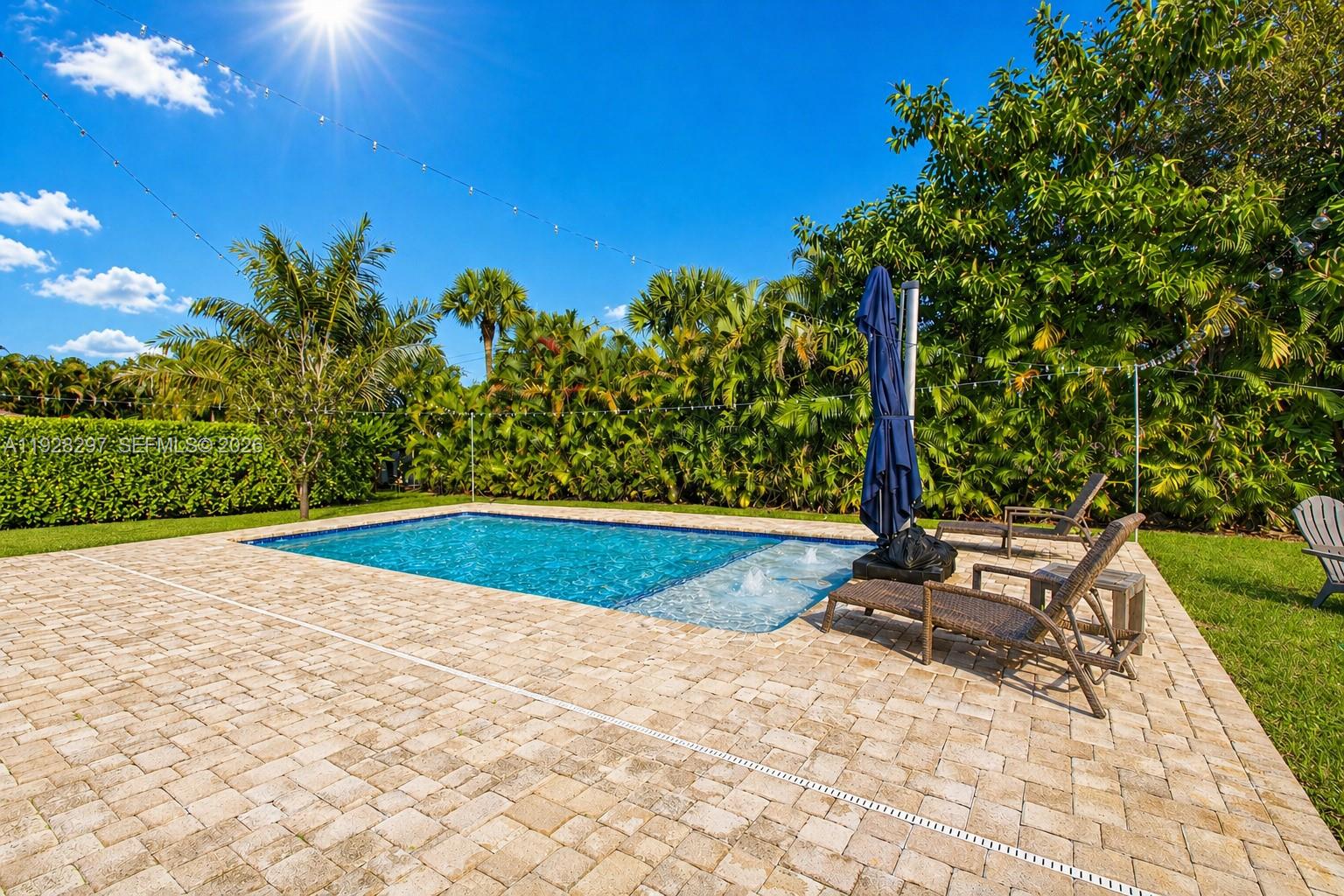 YACHT & COUNTRY CLUB OF S - Residential