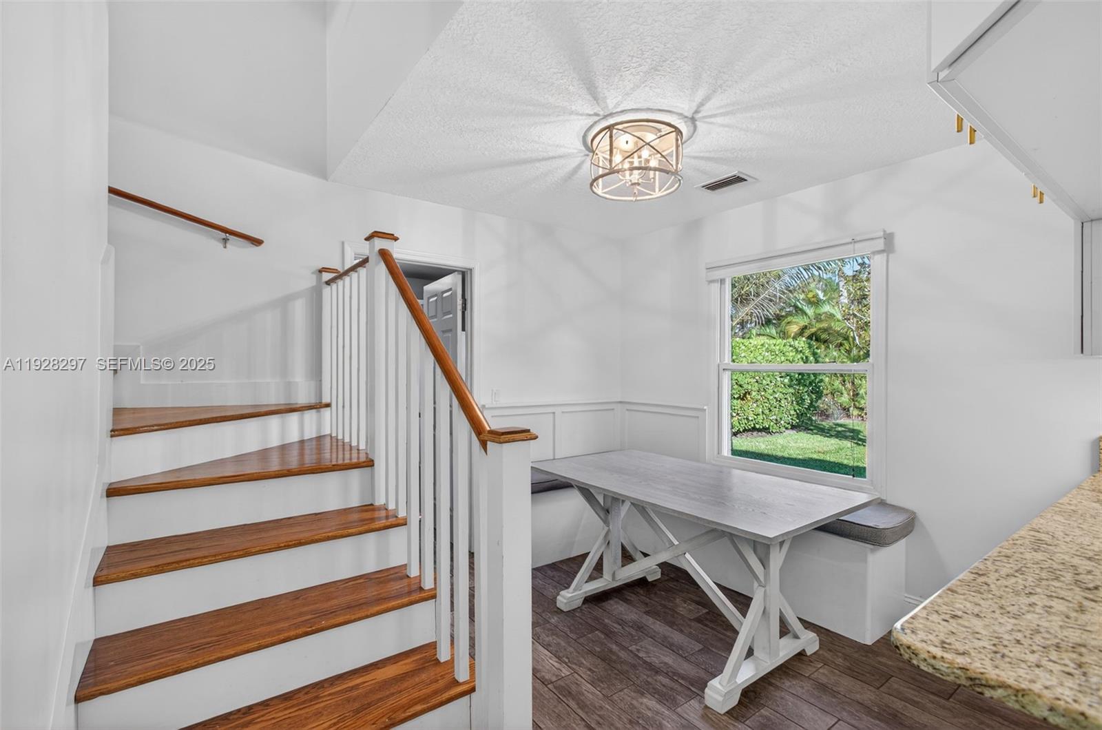 YACHT & COUNTRY CLUB OF S - Residential