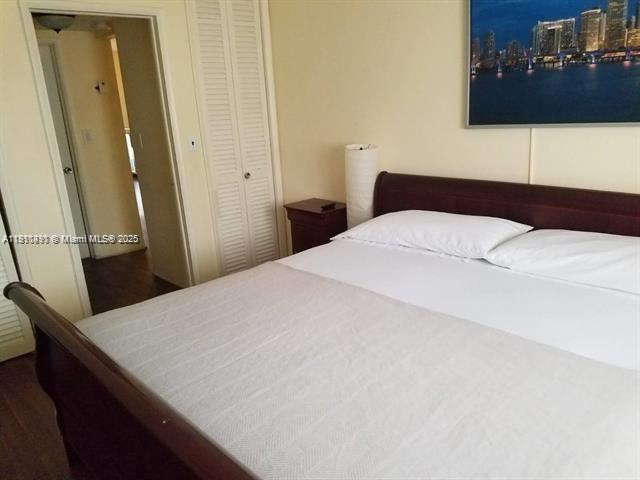 FLORIDIAN ARMS CONDO - Residential Lease