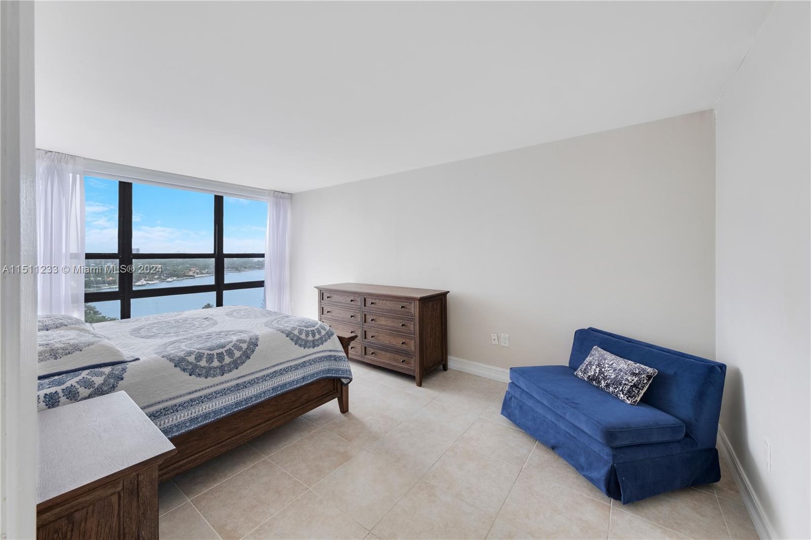 CHARTER CLUB CONDO - Residential