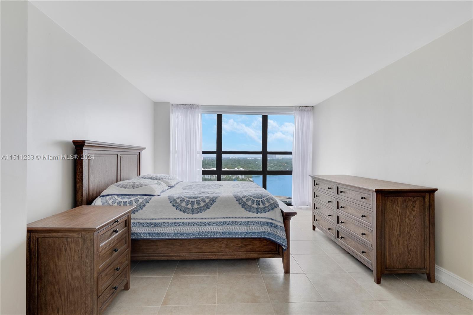 CHARTER CLUB CONDO - Residential