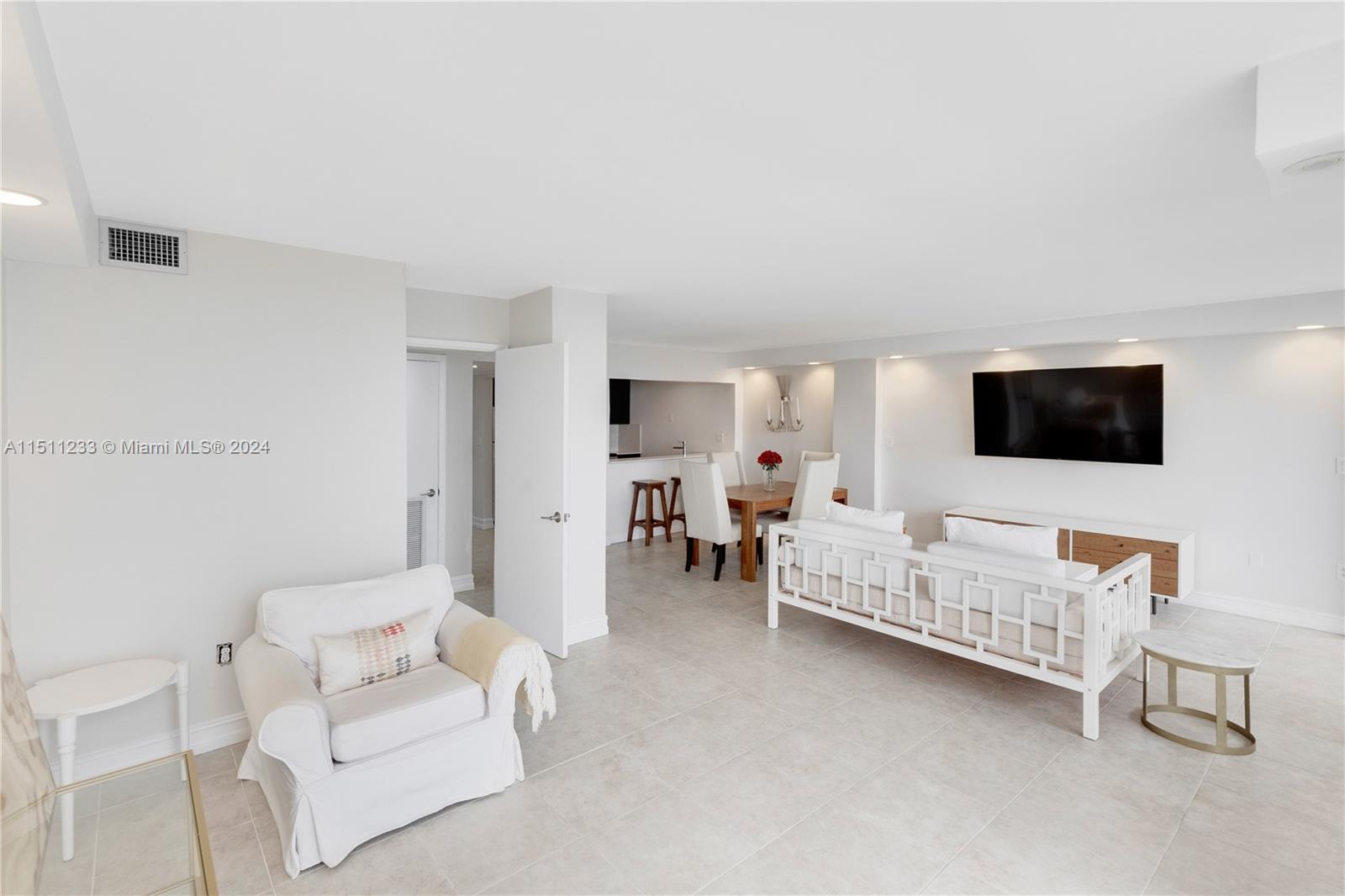 CHARTER CLUB CONDO - Residential