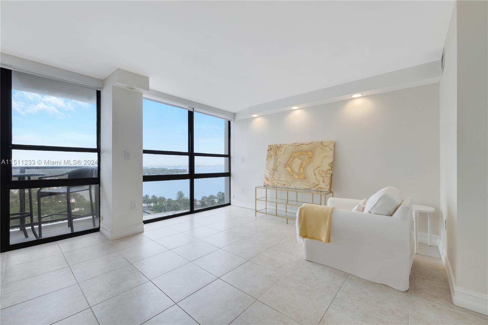 CHARTER CLUB CONDO - Residential