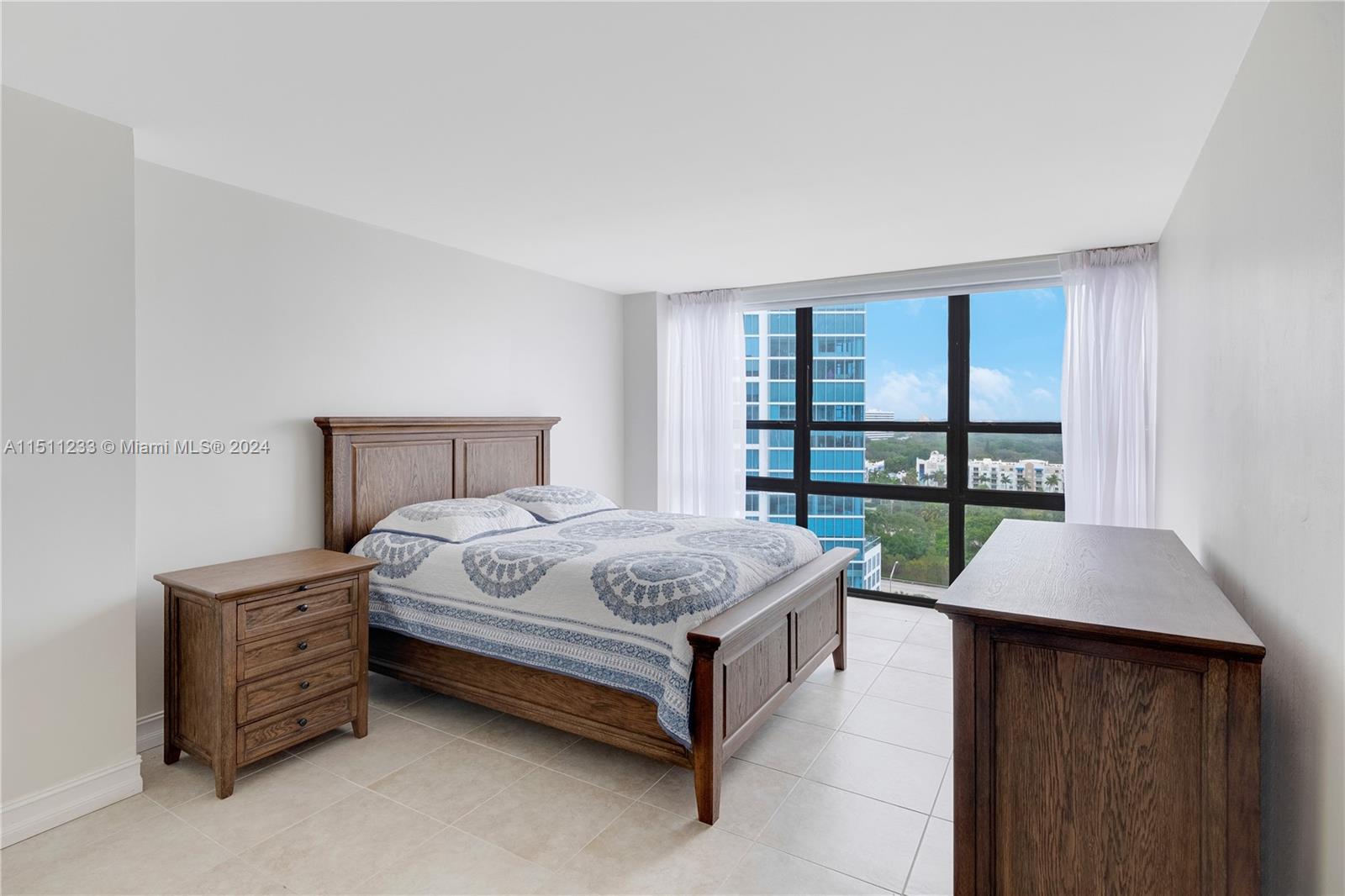 CHARTER CLUB CONDO - Residential