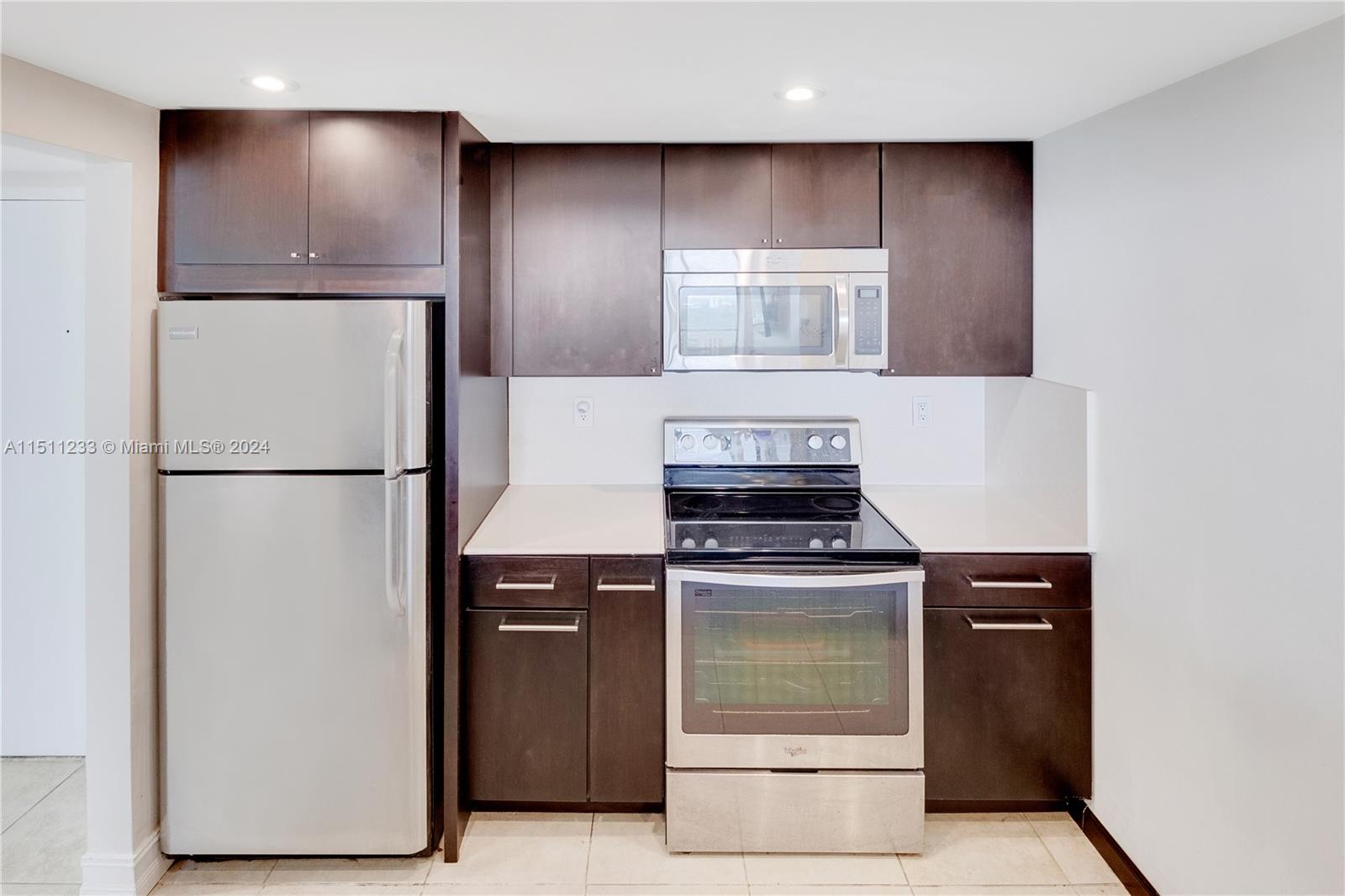 CHARTER CLUB CONDO - Residential