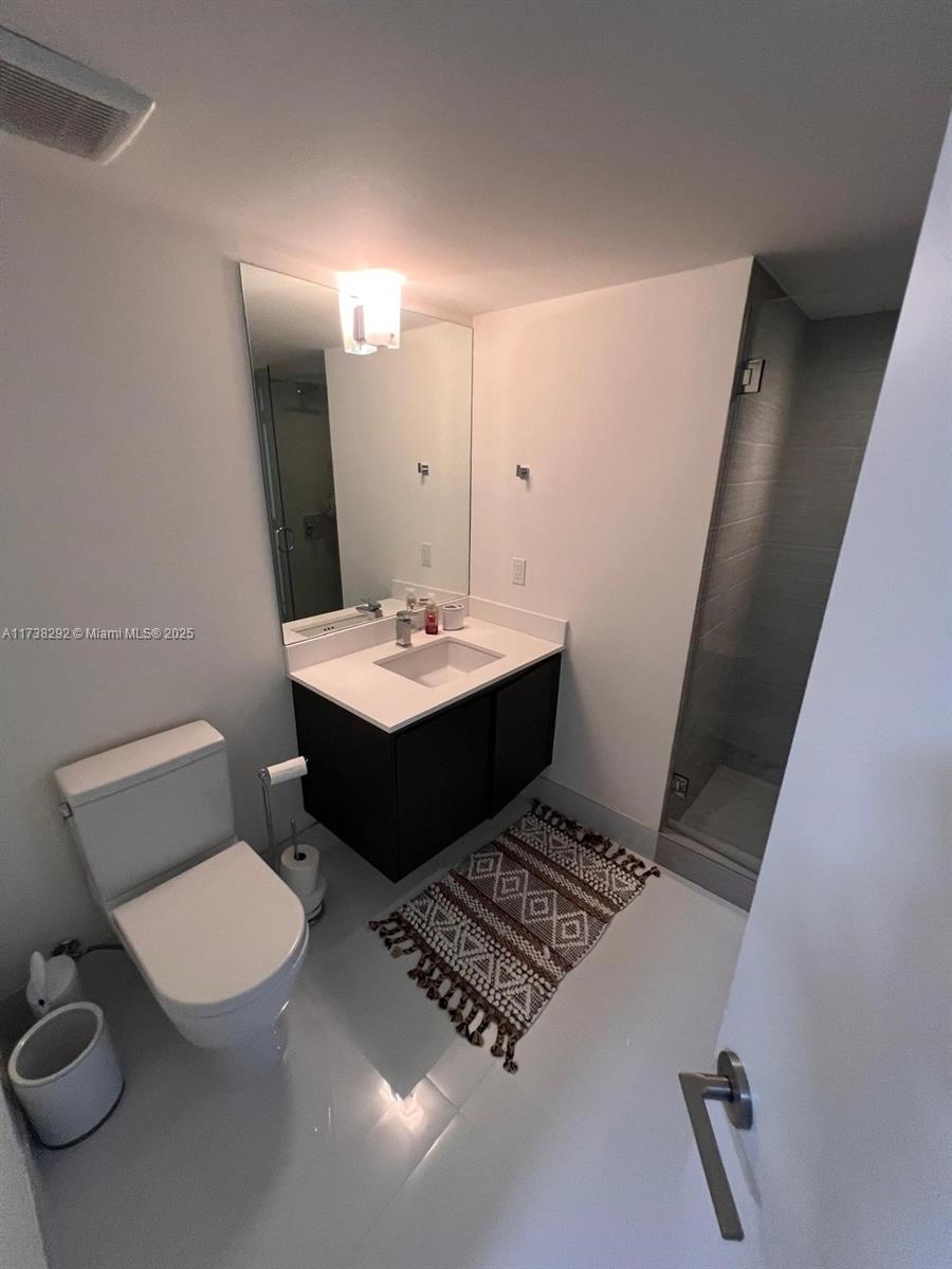 PARQUE TOWERS CONDO - Residential