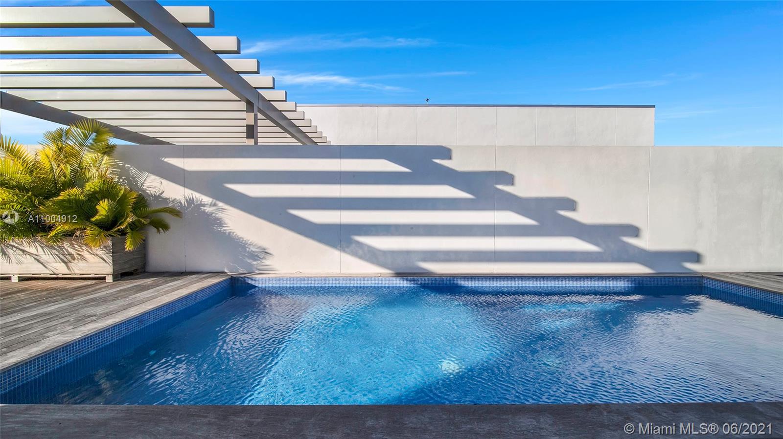 OCEANA BAL HARBOUR CONDO - Residential