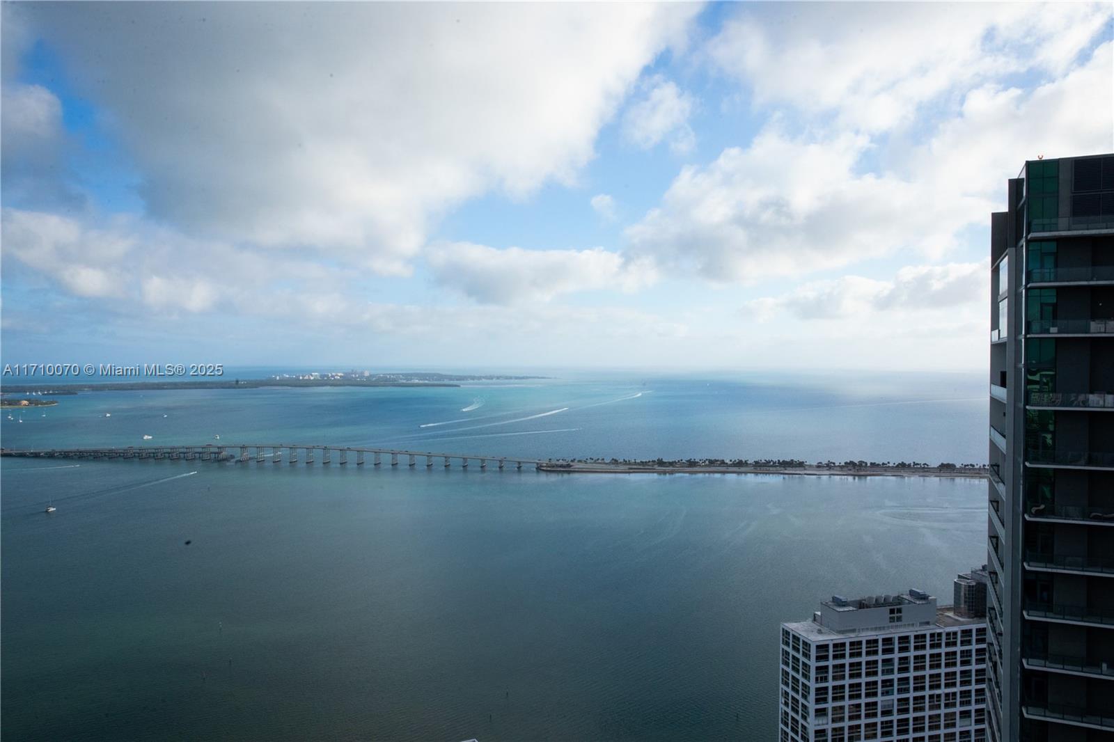 MILLENNIUM TOWER RESIDENC - Residential
