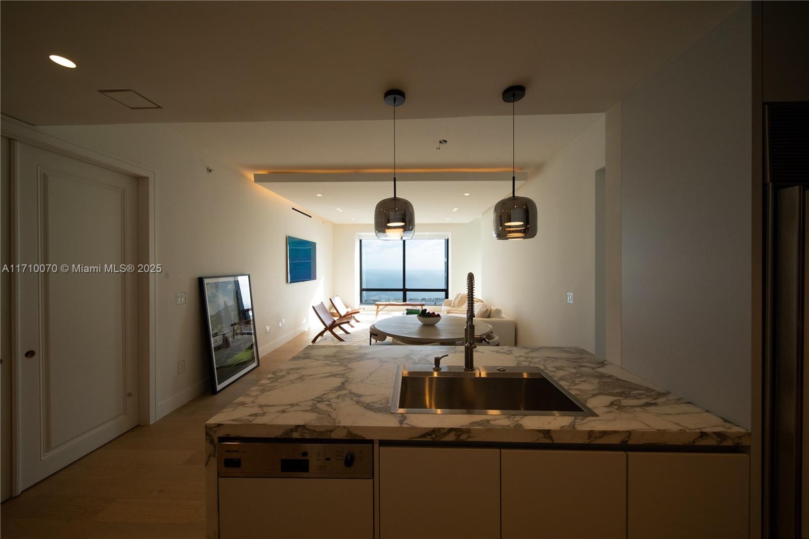 MILLENNIUM TOWER RESIDENC - Residential