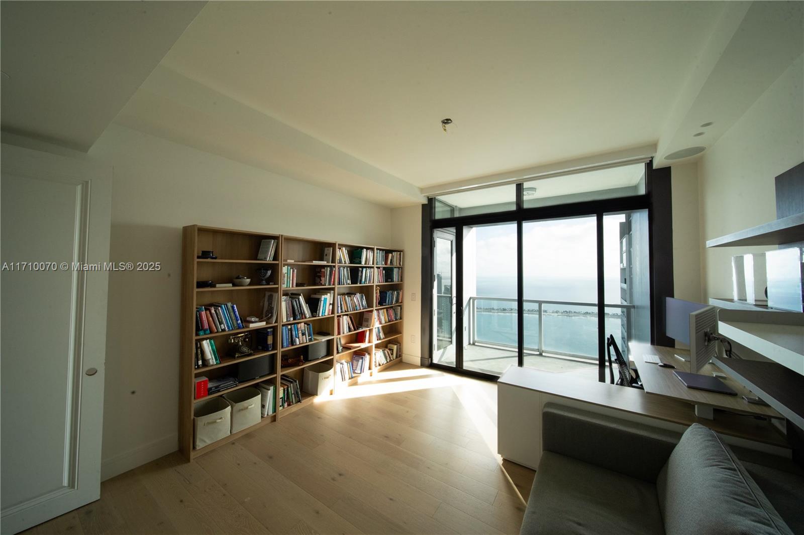 MILLENNIUM TOWER RESIDENC - Residential