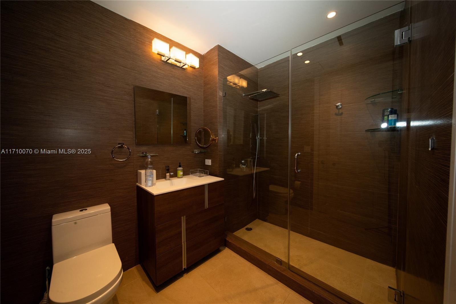 MILLENNIUM TOWER RESIDENC - Residential