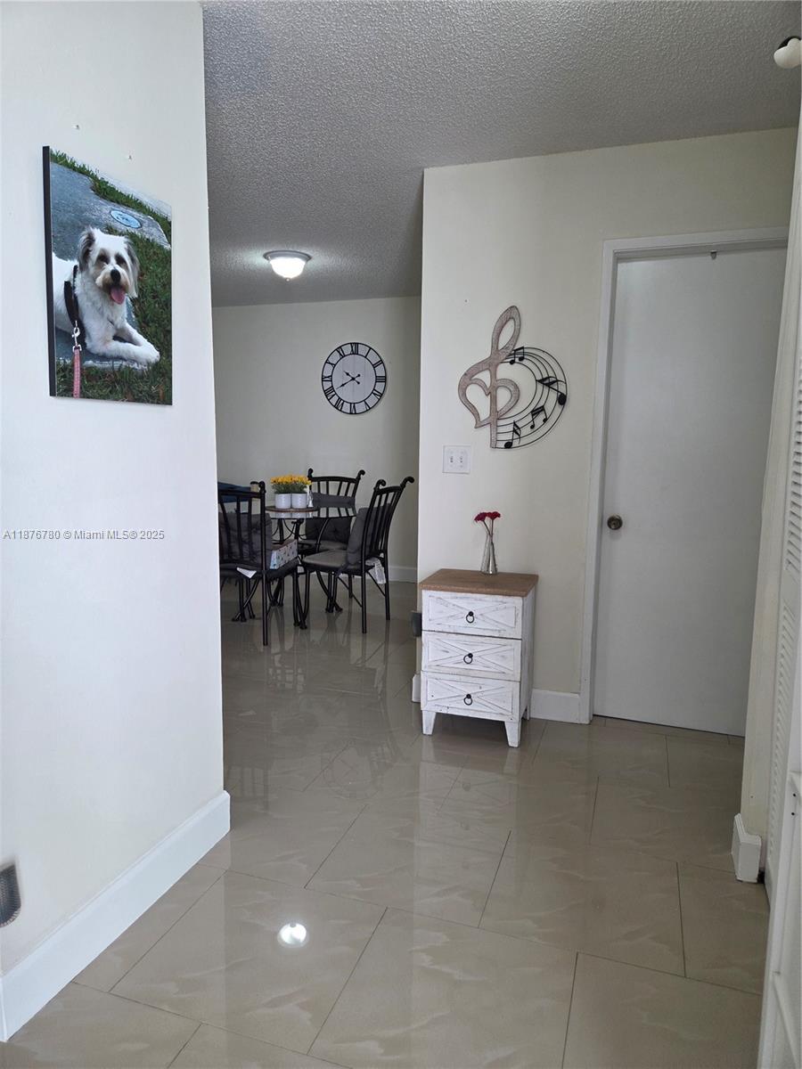 DADELAND GROVE CONDO - Residential Lease