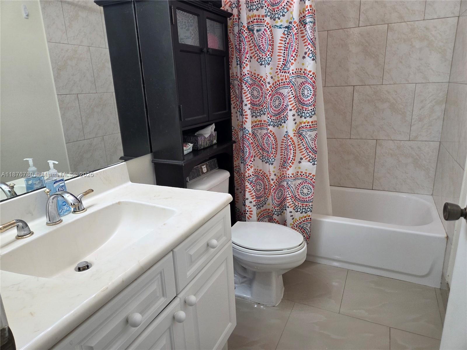 DADELAND GROVE CONDO - Residential Lease