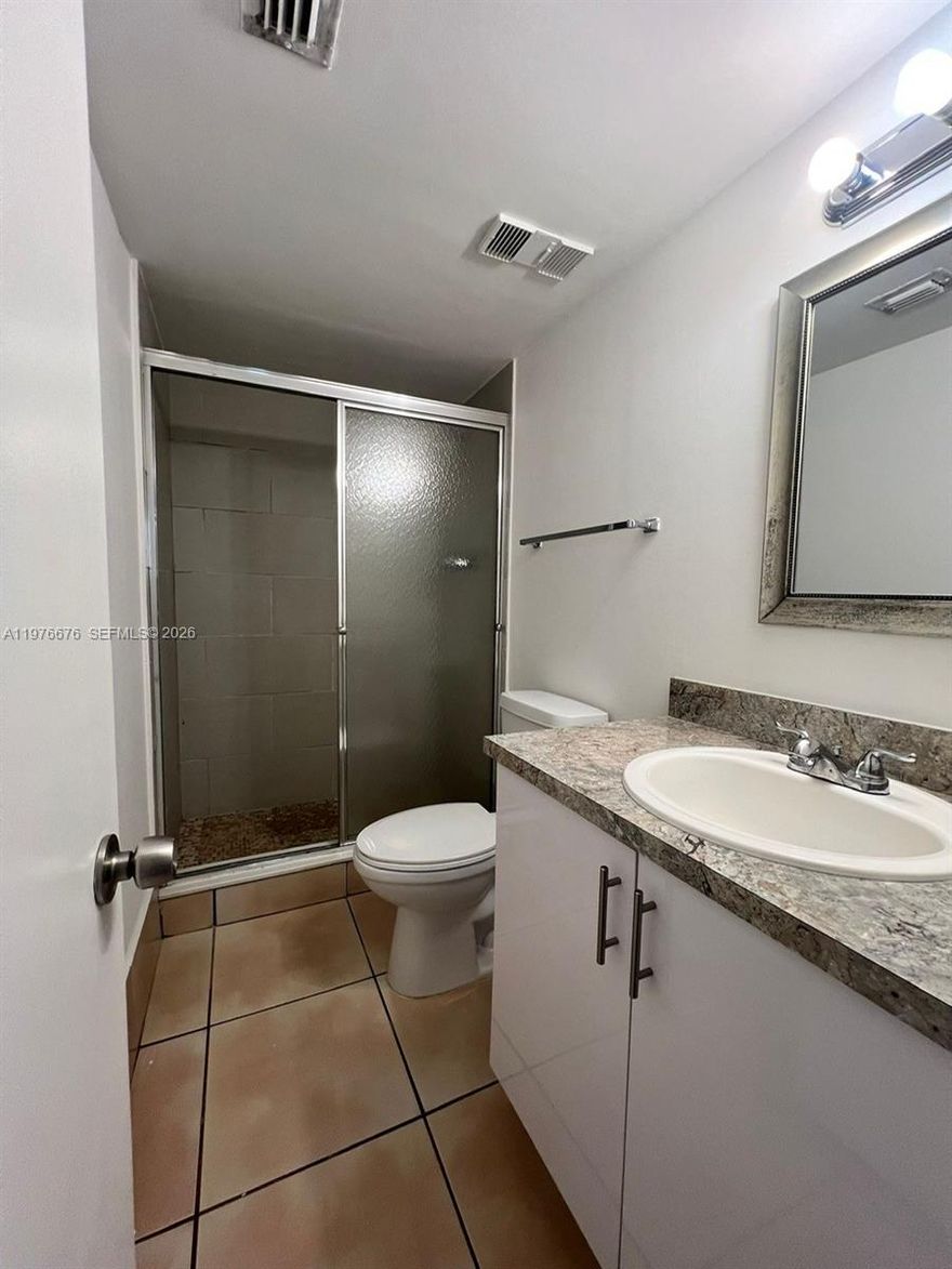 Spacious unit in convenient location near highways and shopping.  Laundry located inside unit.
