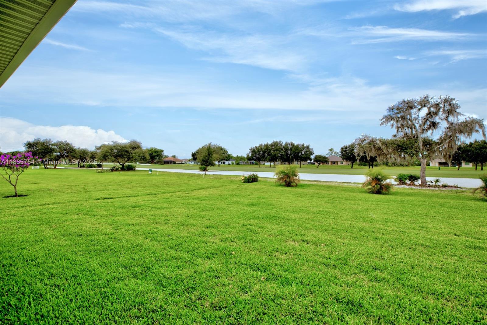 SUN N LAKES OF SEB. GOLF - Residential