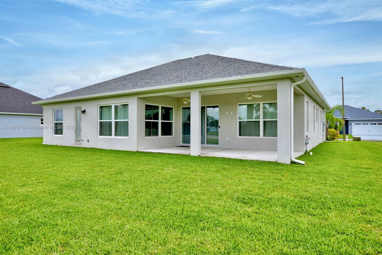 SUN N LAKES OF SEB. GOLF - Residential