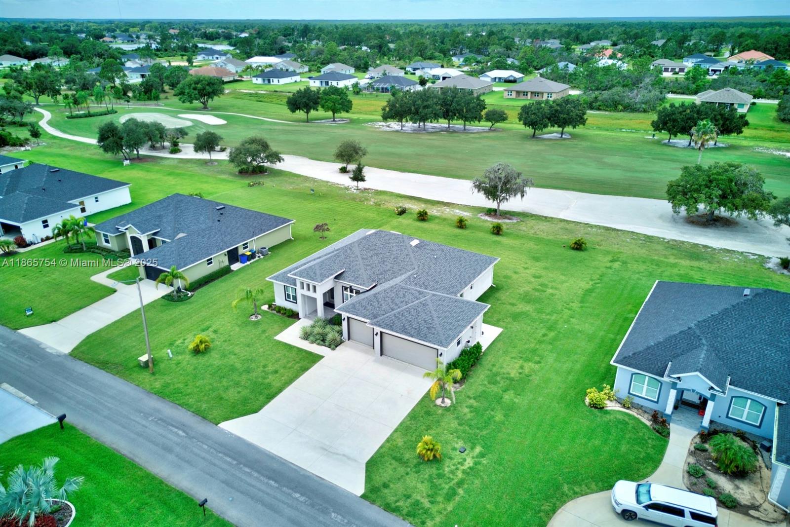 SUN N LAKES OF SEB. GOLF - Residential