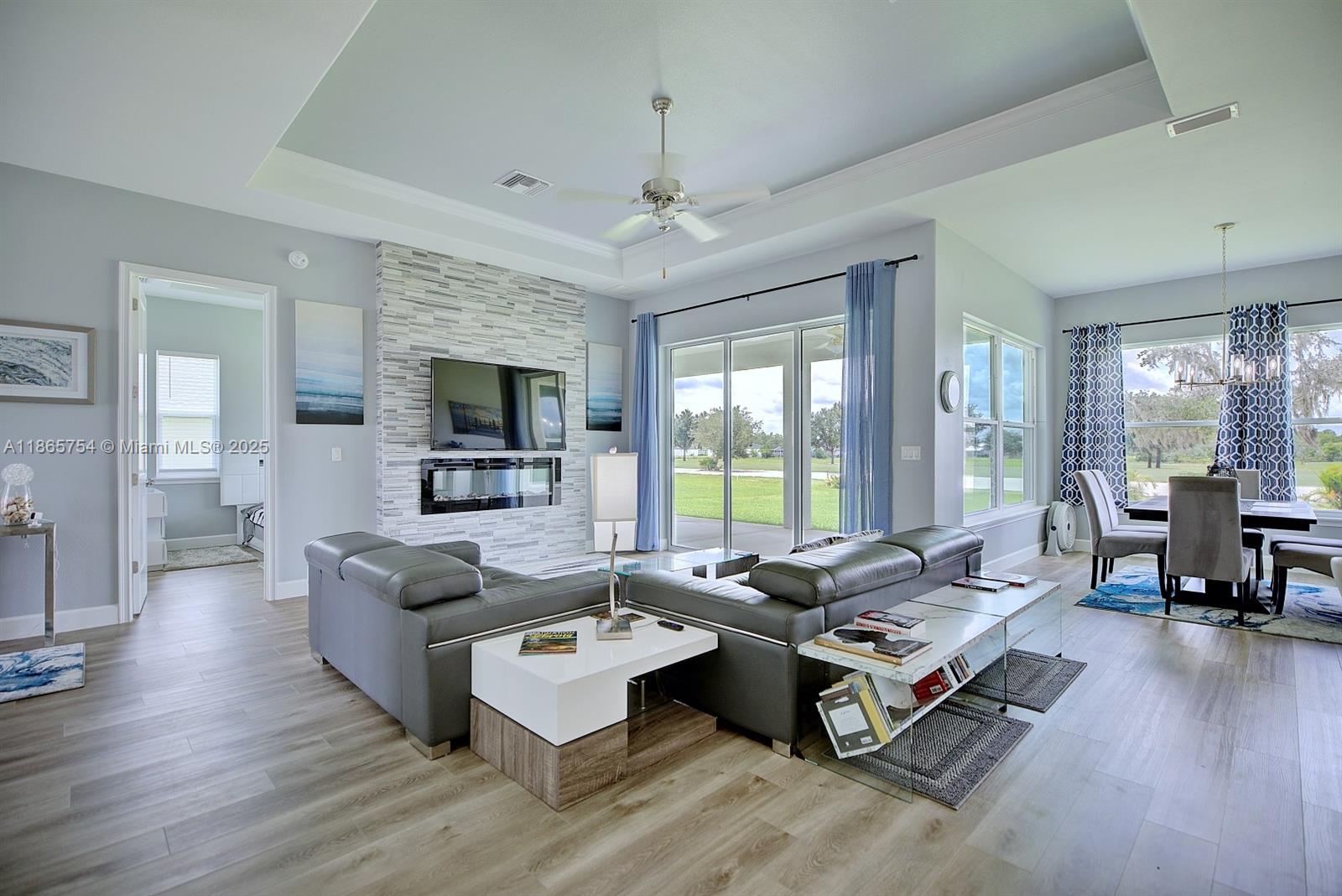 4962 Myrtle Beach Dr