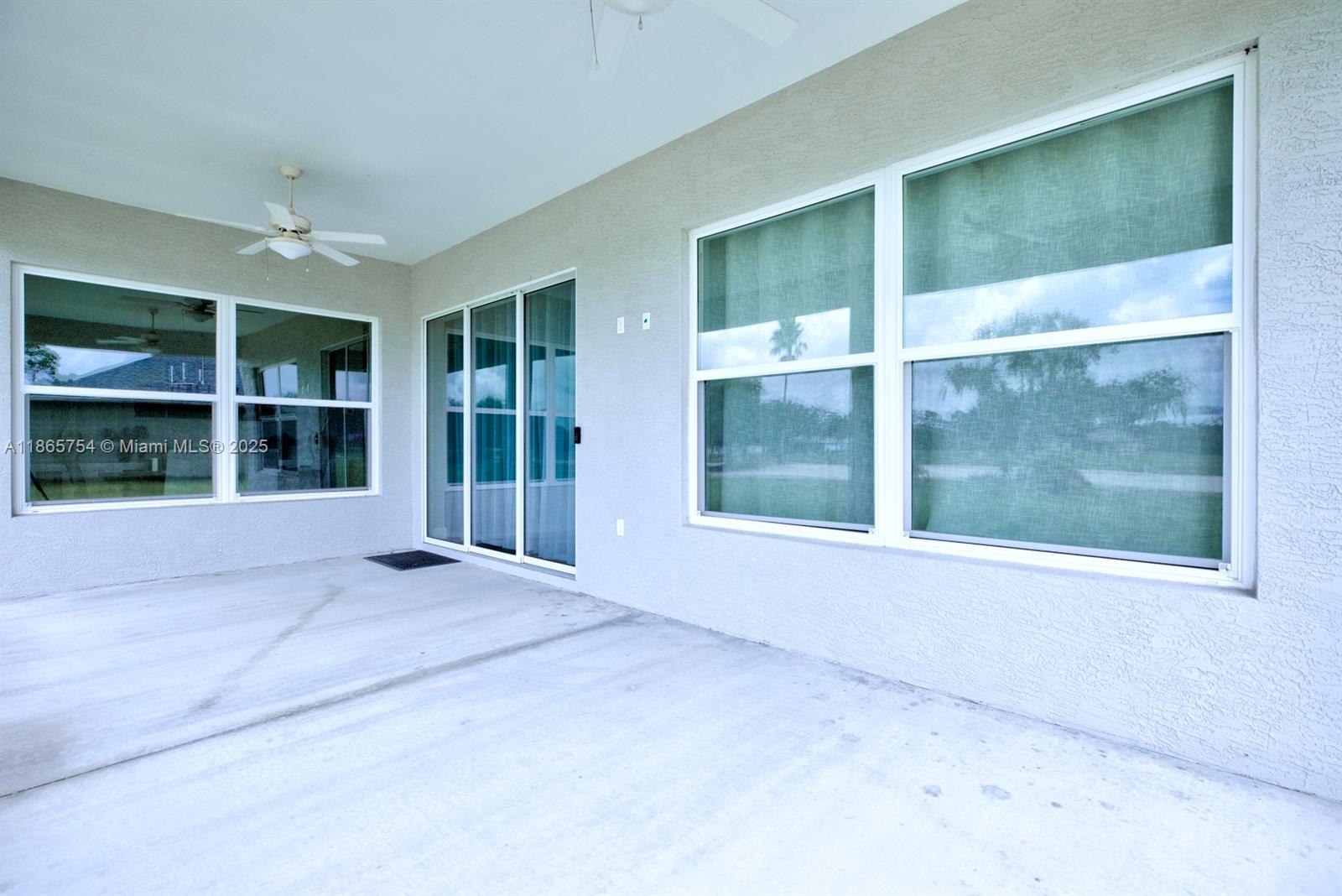 SUN N LAKES OF SEB. GOLF - Residential