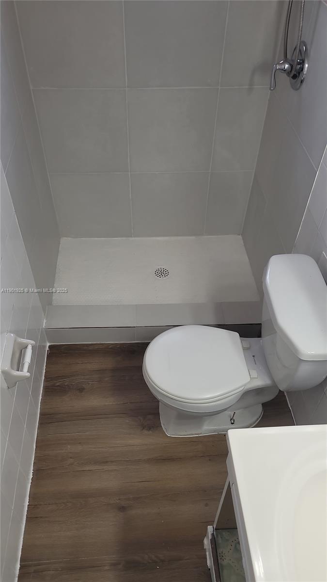 HOME OWNERS PARADISE - Residential