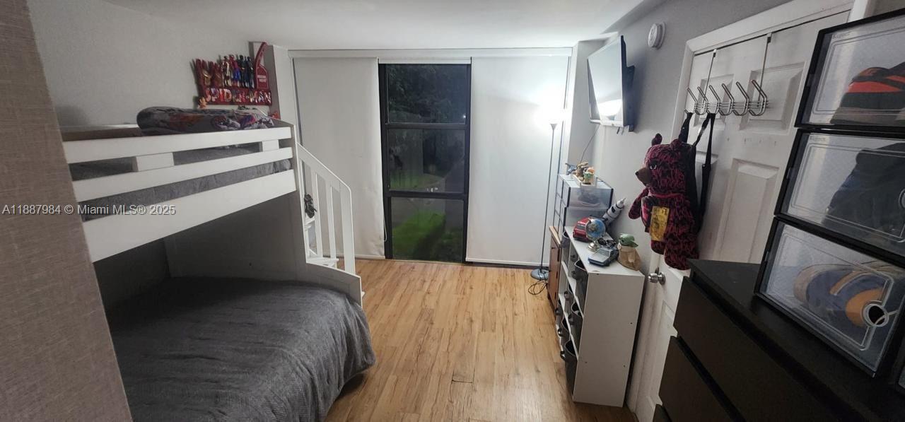 PLAZA OF AMERICAS CONDO P - Residential Lease