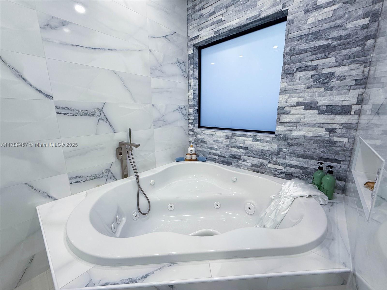 GOULDS HAMMOCKS - Residential