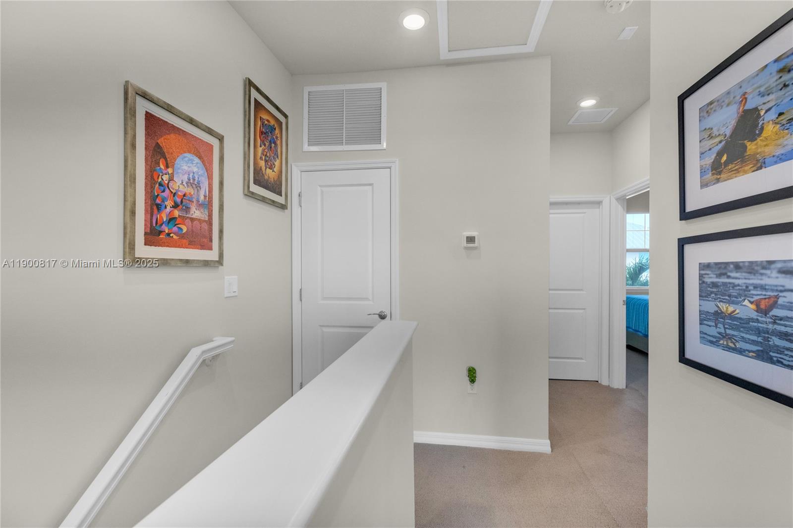 HILLCREST COUNTRY CLUB SO - Residential