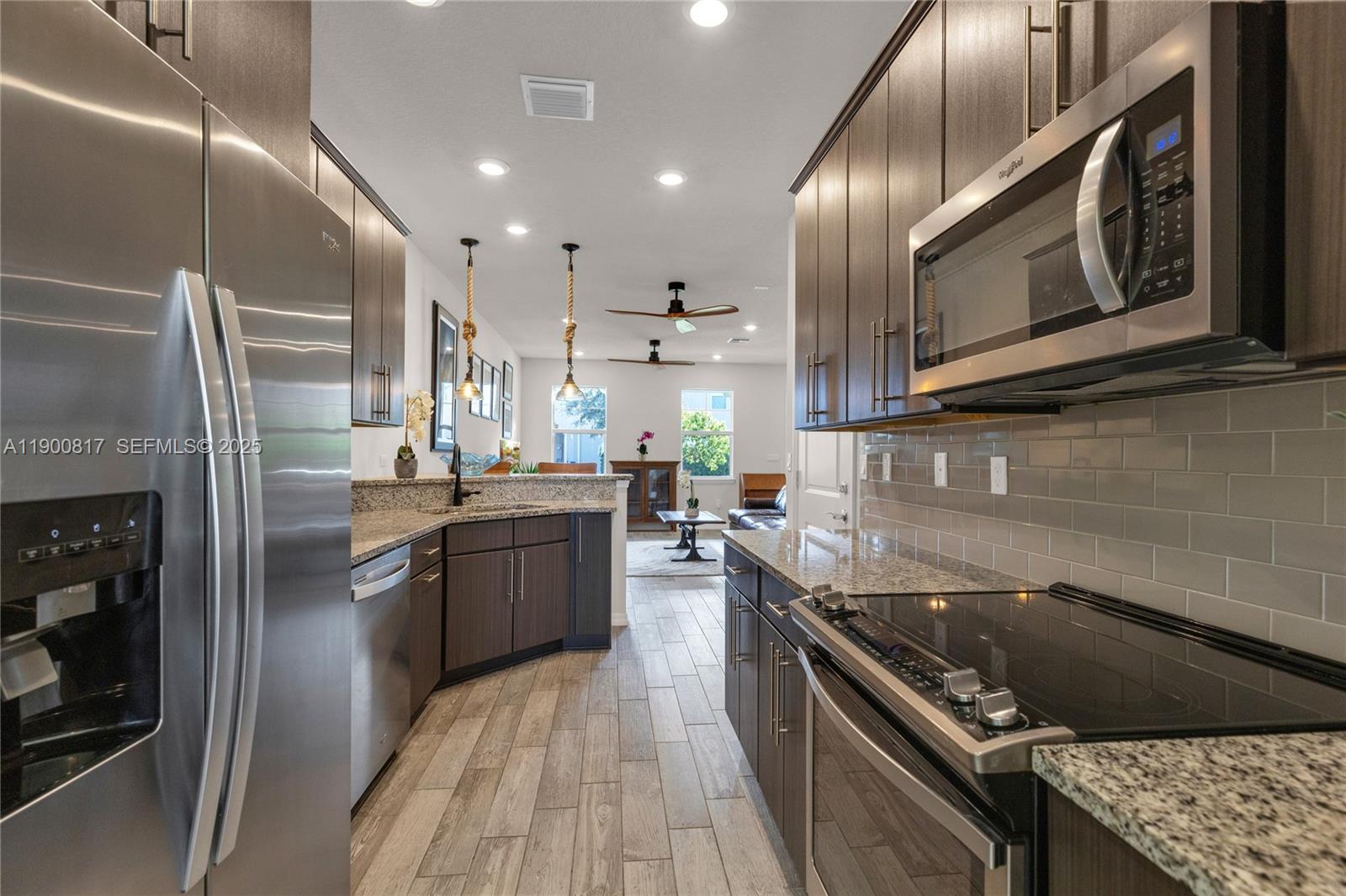 HILLCREST COUNTRY CLUB SO - Residential