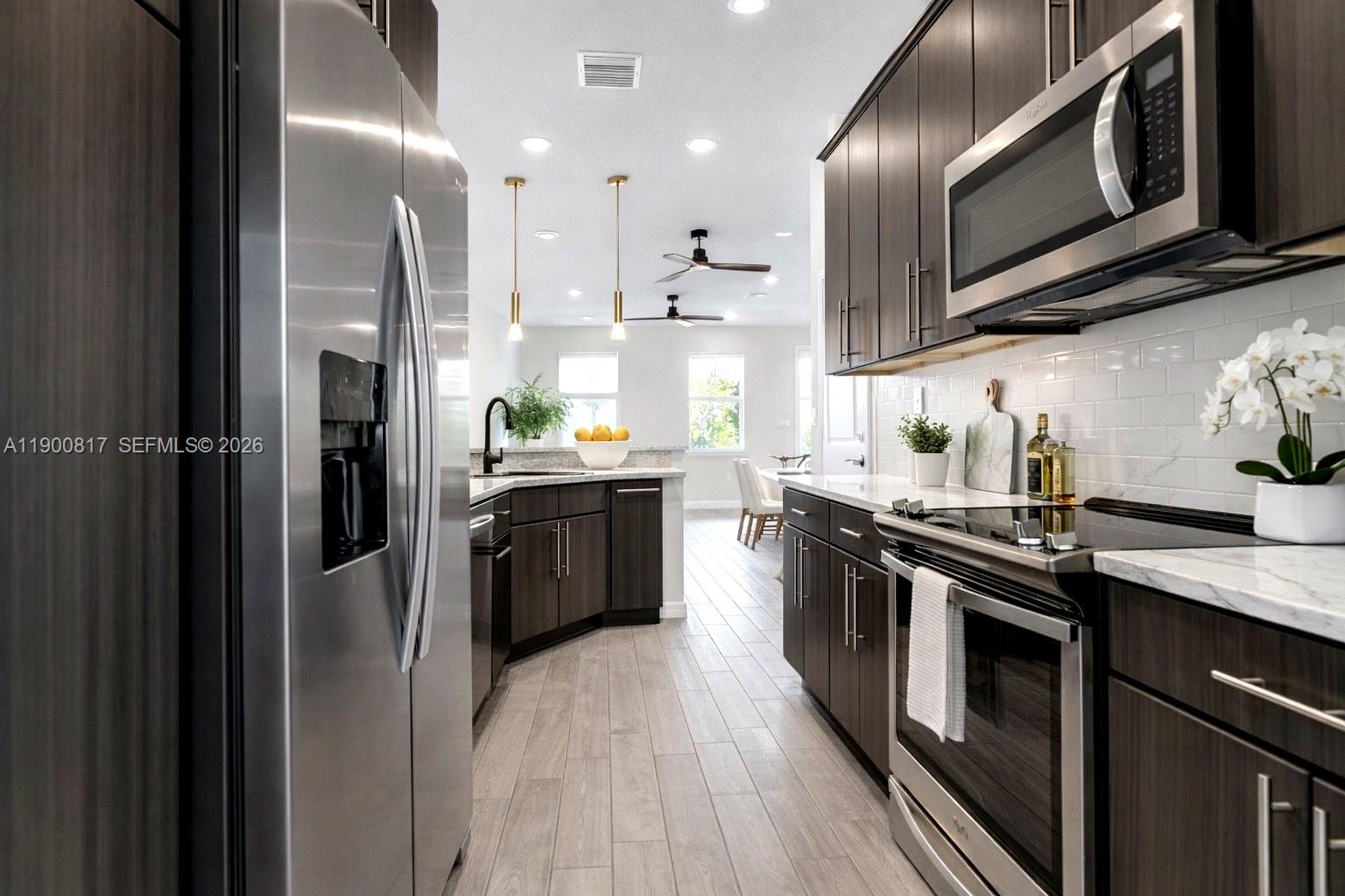 HILLCREST COUNTRY CLUB SO - Residential