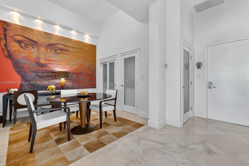 METROPOLIS I AT DADELAND - Residential