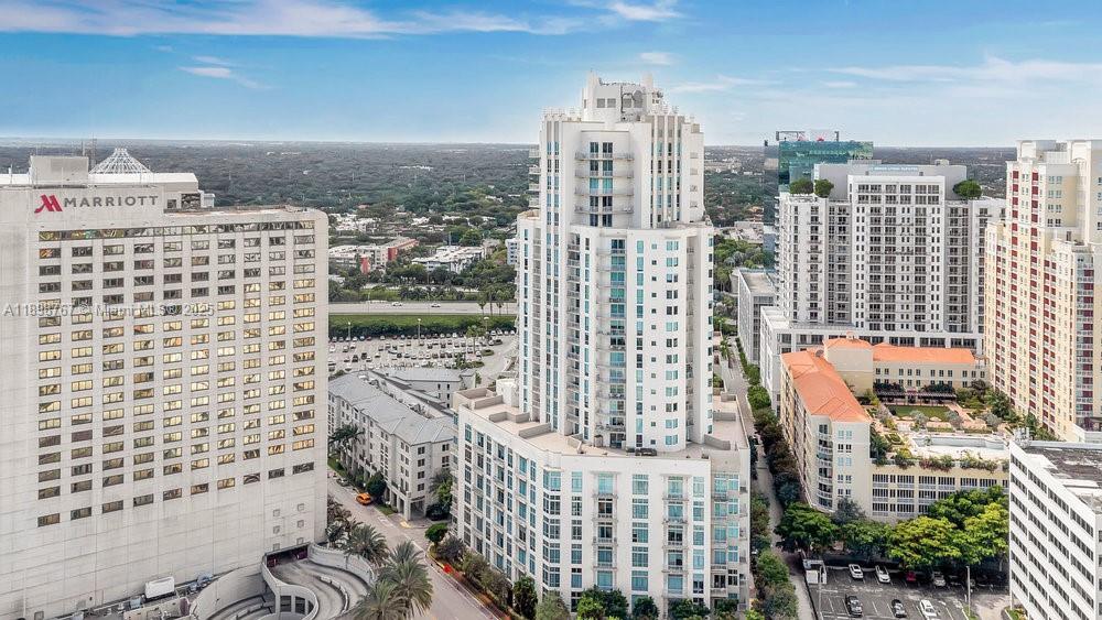 METROPOLIS I AT DADELAND - Residential