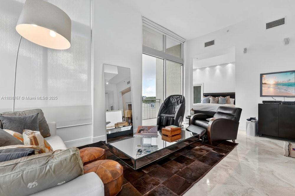 METROPOLIS I AT DADELAND - Residential