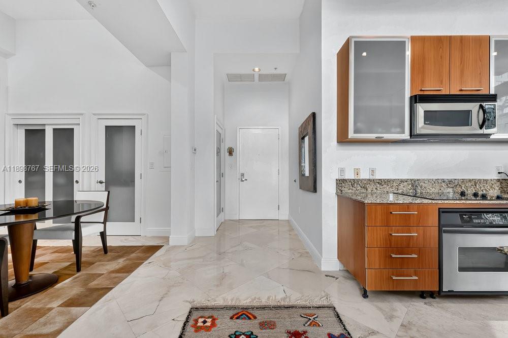 METROPOLIS I AT DADELAND - Residential